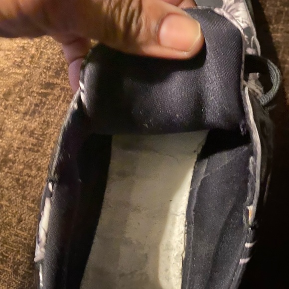 Versace Black and White Floral Sneakers - Picture 13 of 16